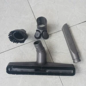 Lote de cepillo y accesorios Dyson DC23
