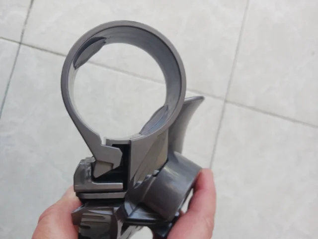Pieza de sujeción para tubo de aspiradora Dyson DC22 - Imagen 4