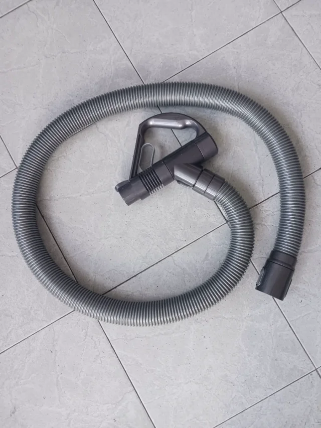 Tubo Flexible con empuñadura de aspiradora Dyson DC52