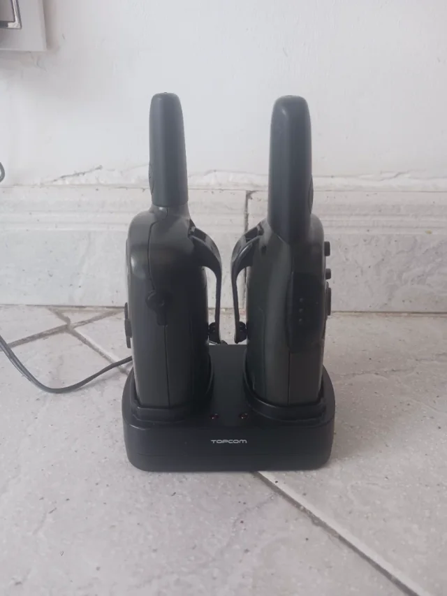 Lote 4 Walkie Talkies Topcom Twintalker 1302 + Base Doble - Imagen 4