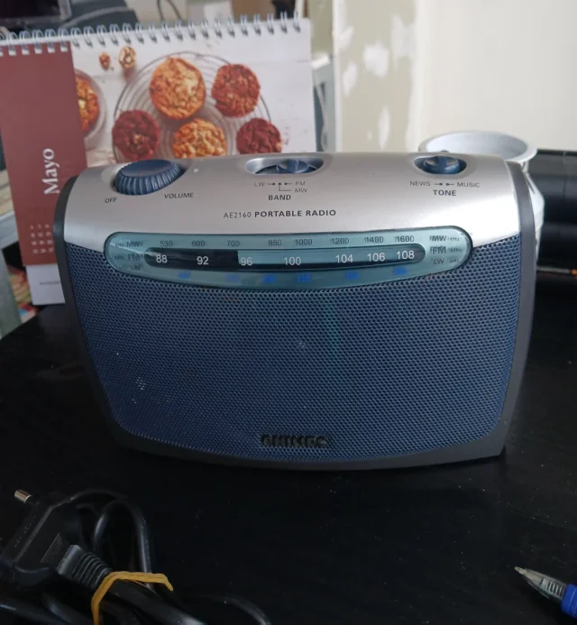 Radio portátil Philips AE2160/04 - Imagen 2