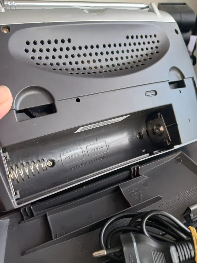 Radio portátil Philips AE2160/04 - Imagen 5