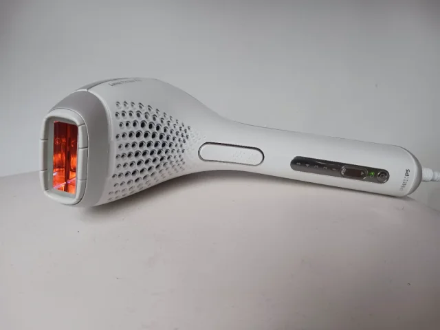 Depiladora Philips Lumea Precision Plus SC2003 - Imagen 2