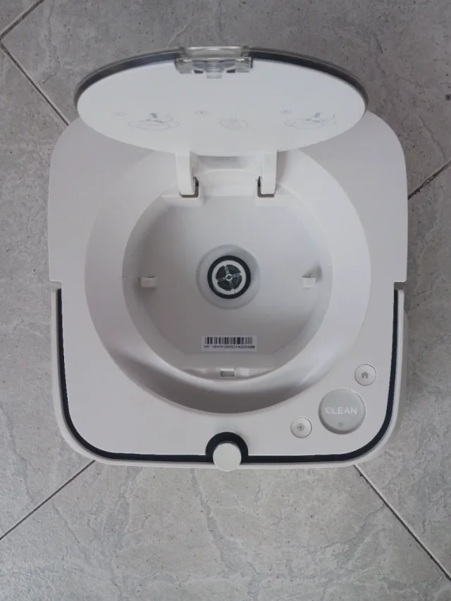 Robot friegasuelos iRobot Braava Jet M6 - Imagen 3