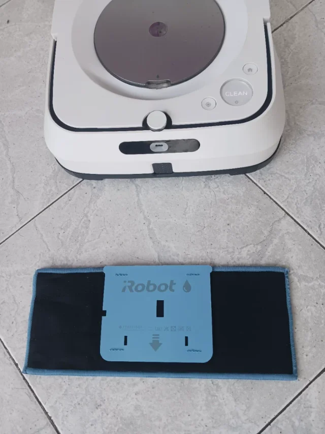 Robot friegasuelos iRobot Braava Jet M6 - Imagen 7