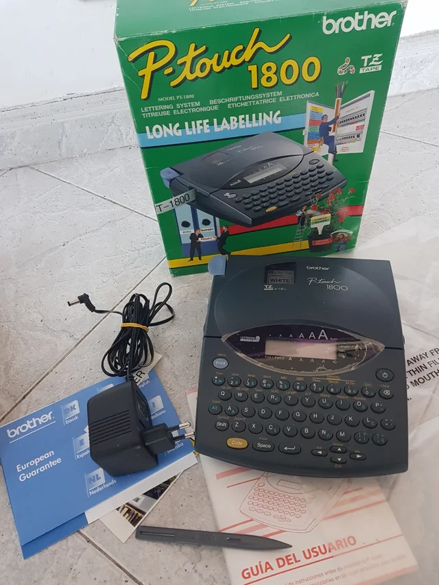Etiquetadora Brother P-Touch 1800