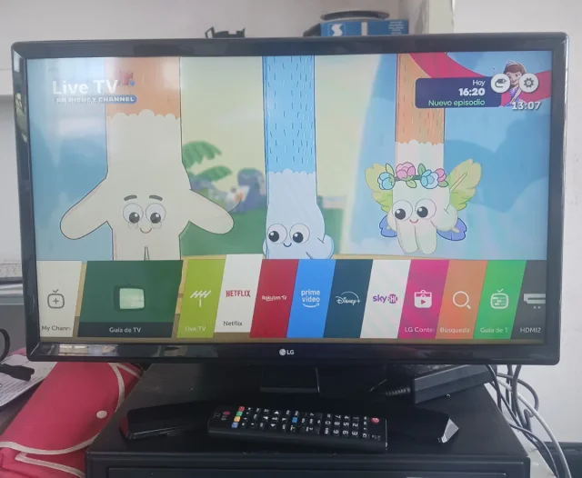 Televisión Smartv LG 24MT49S-PZ de 24 pulgadas