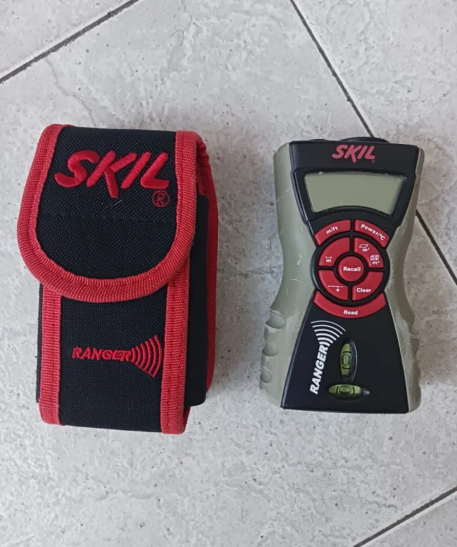 Medidor digital por ultrasonidos SKIL